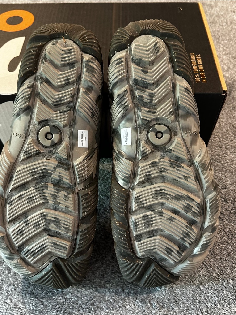 Bogs slip ons - Picture 2 of 5